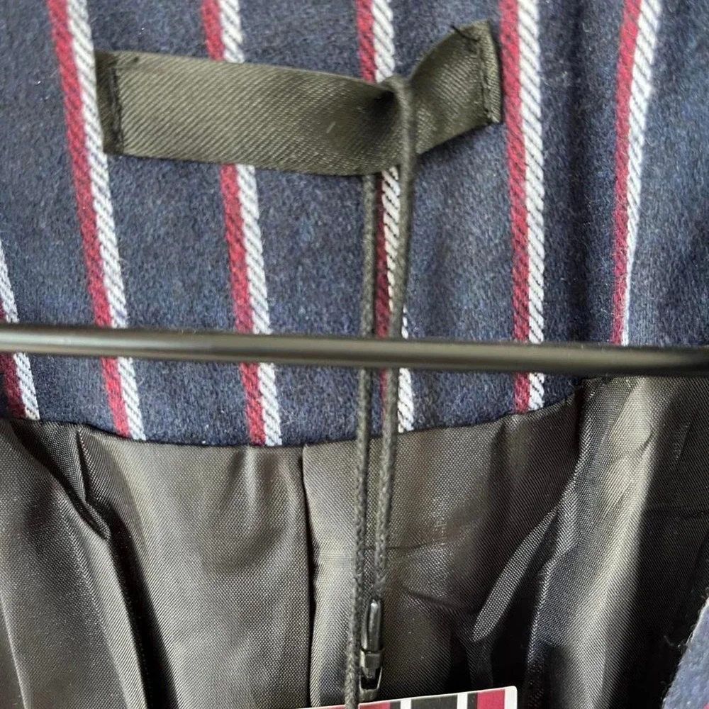 Men's Navy Blue Pinstripe Single Button Casual Blazer